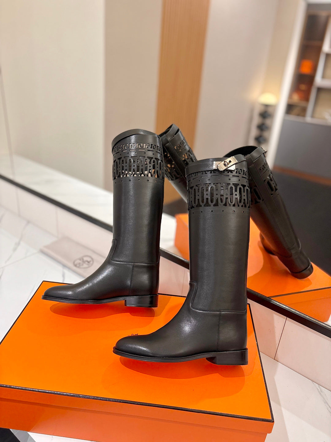 HM 26s Jumping Boots Calfskin Suede 993416