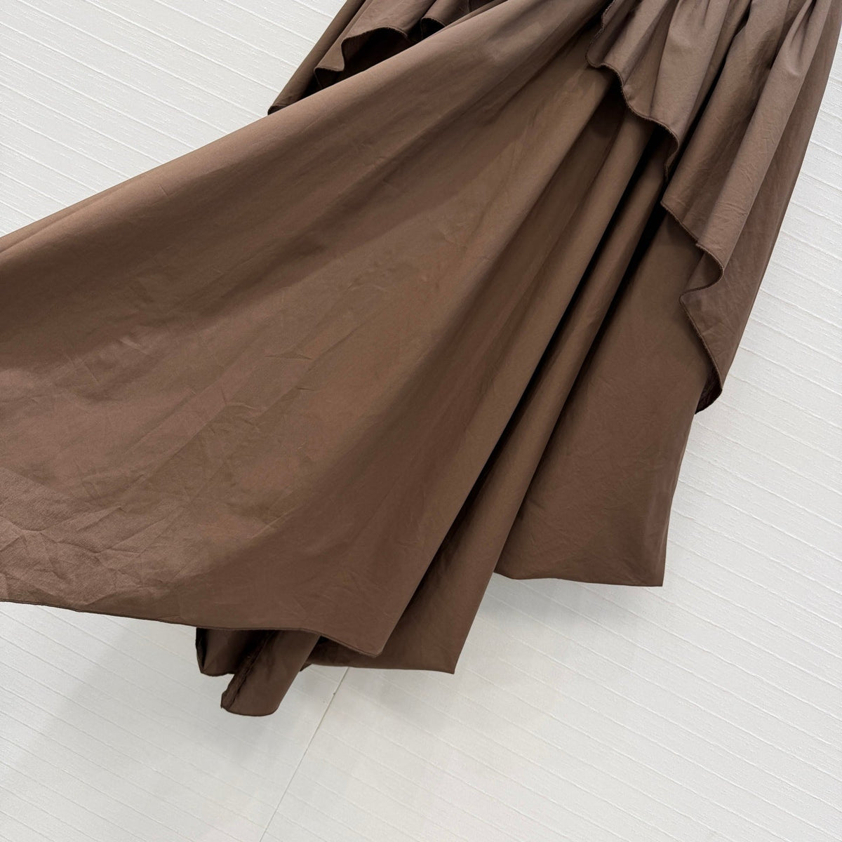 Loew Irregular Pleated Puffy Skirt Brown in Cotton 381523