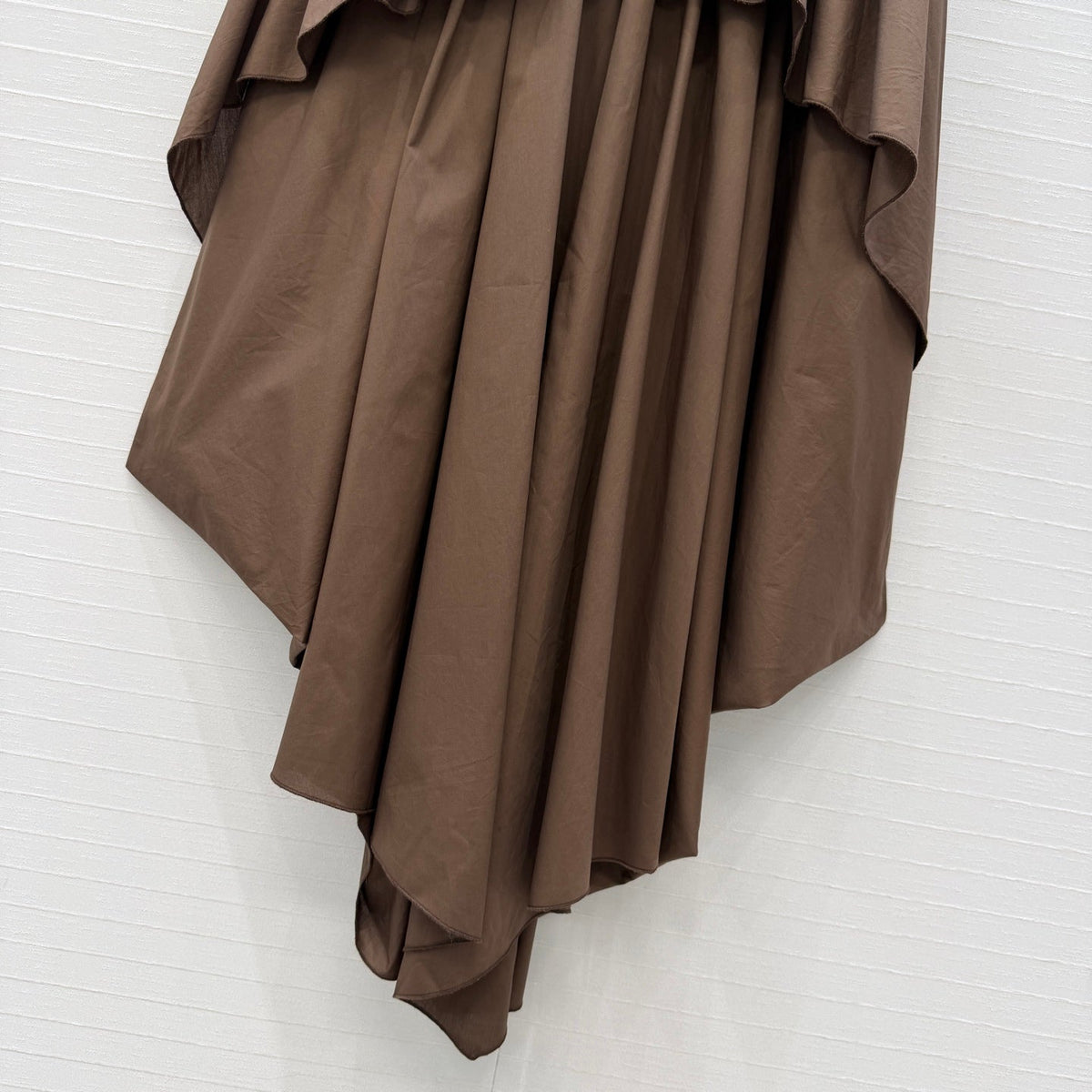 Loew Irregular Pleated Puffy Skirt Brown in Cotton 381523