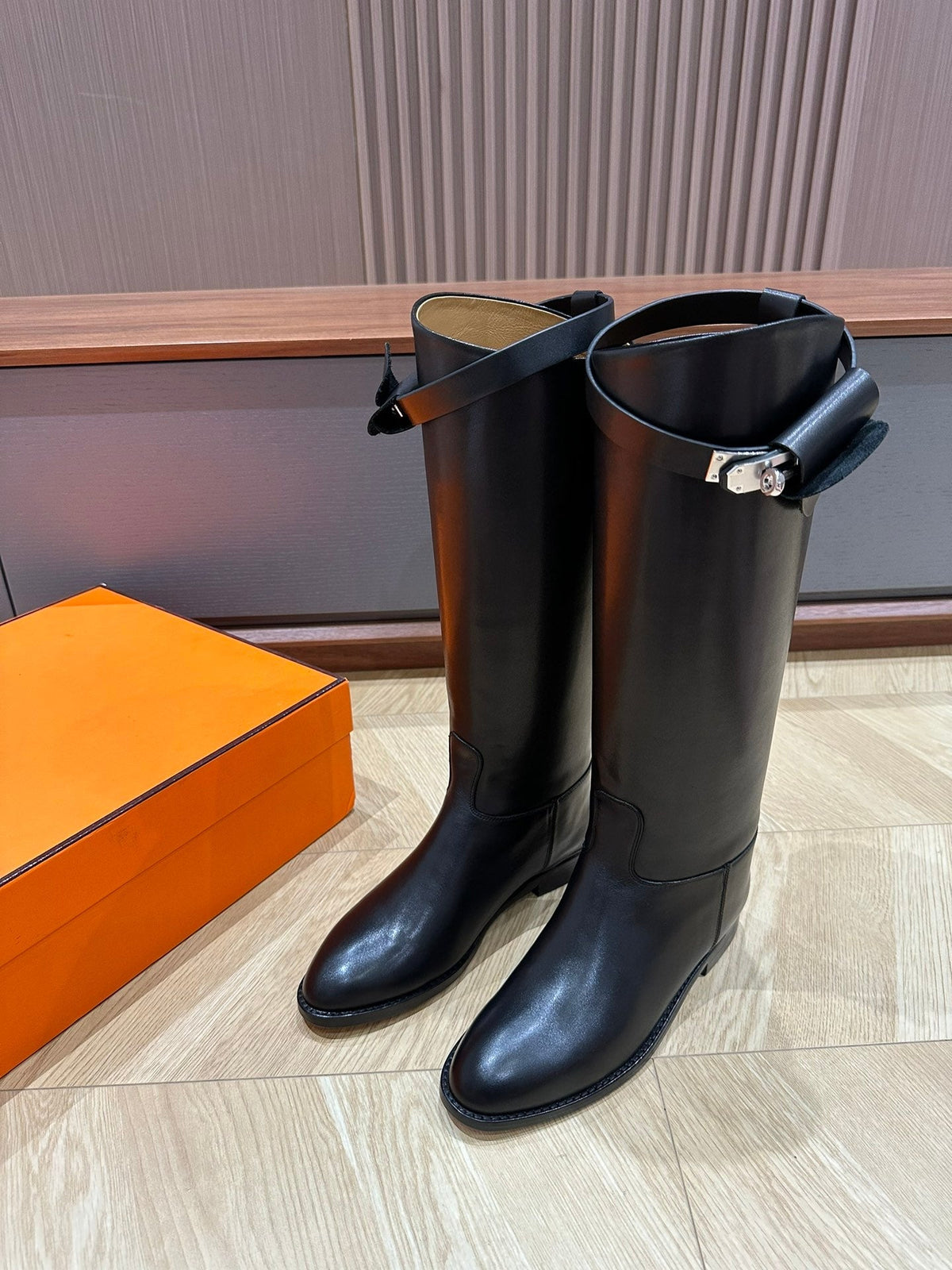 HM 26S Bow Buckle Jumping Boots 2.5cm Black Leather 112945