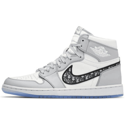 Air Jordan 1 Retro High CN8607 Sneakers - Cushioned Stride