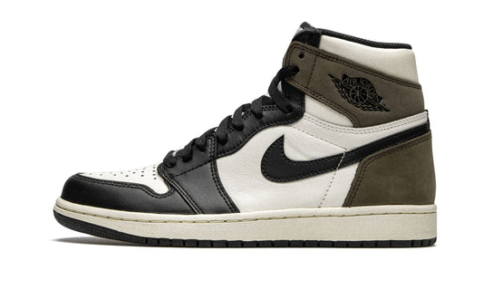 Air Jordan 1 Retro High OG Dark Mocha Sneakers - Court Classic