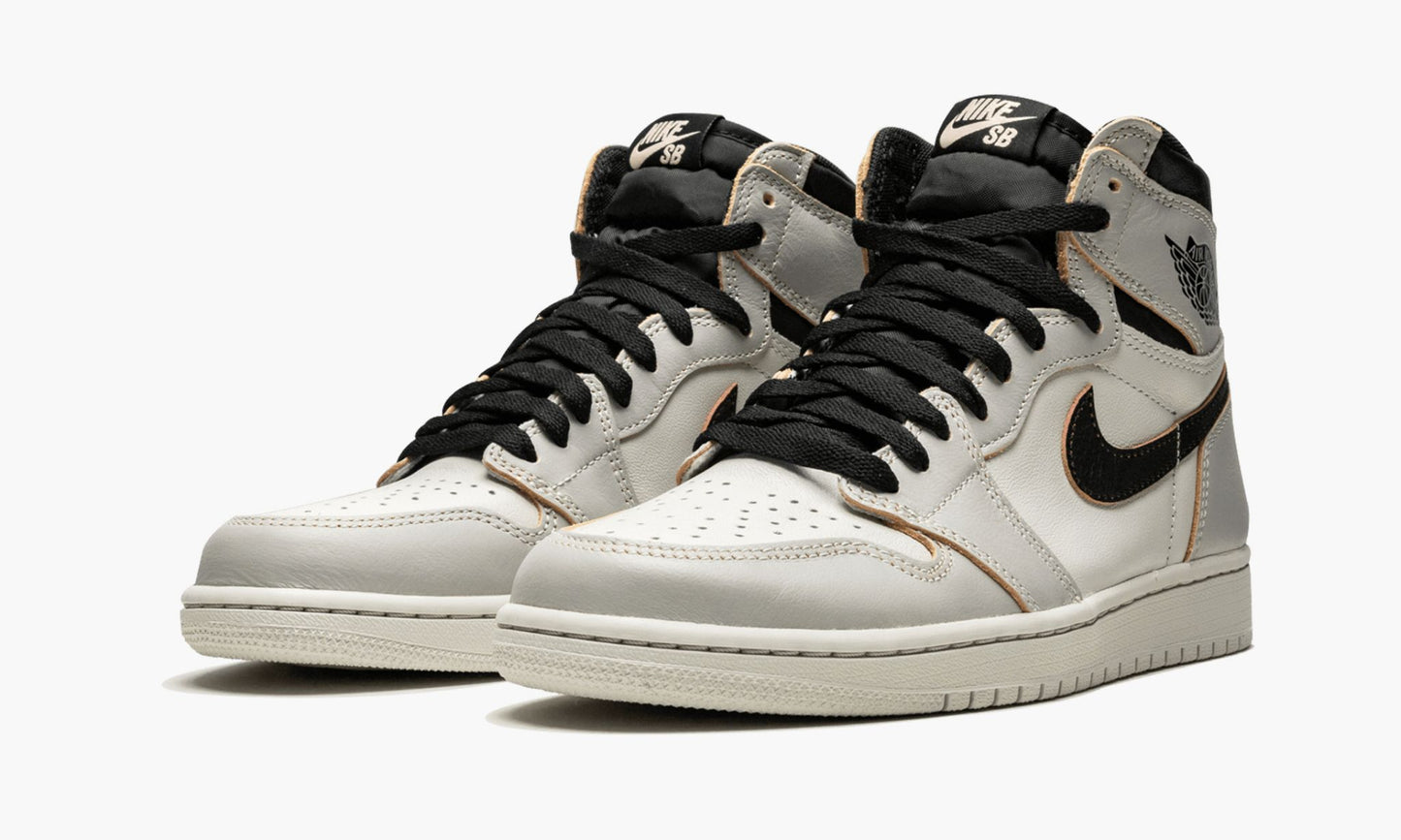 Air Jordan 1 SB Retro High OG NYC to Paris Sneakers - Heritage Edition