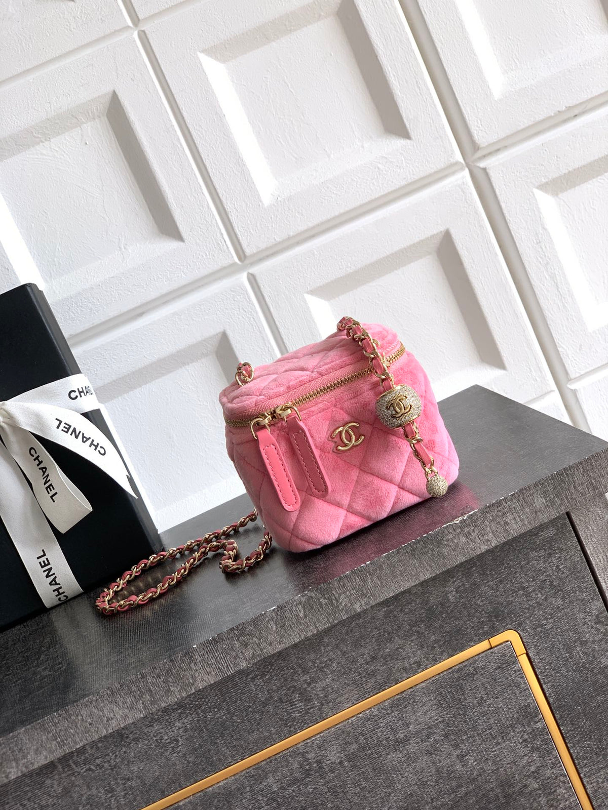 Chane 2026 Vanity Case 11cm Velvet