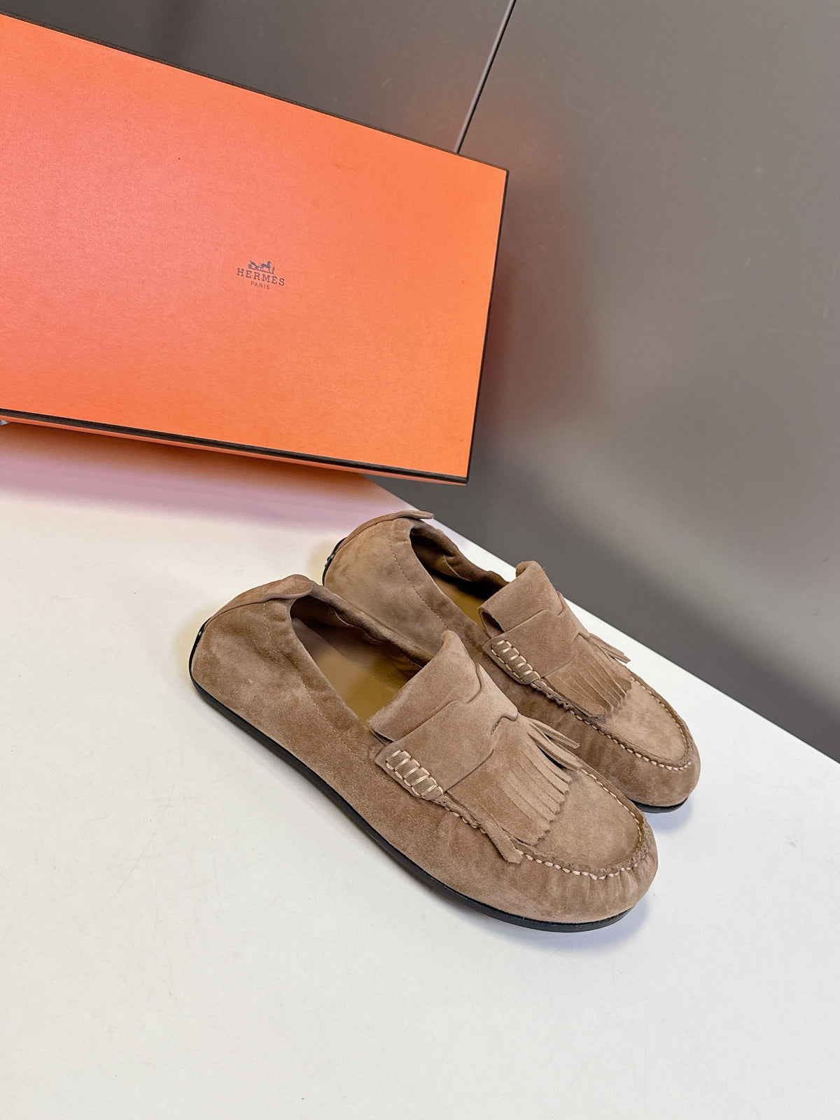 HM 26S Nod Loafers 1.5cm Khaki Suede 113810