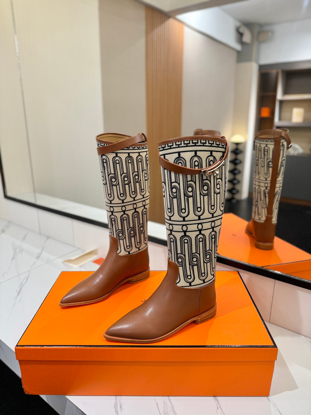 HM 26S Jumping Boots in Brown Calfskin and Beige Canvas