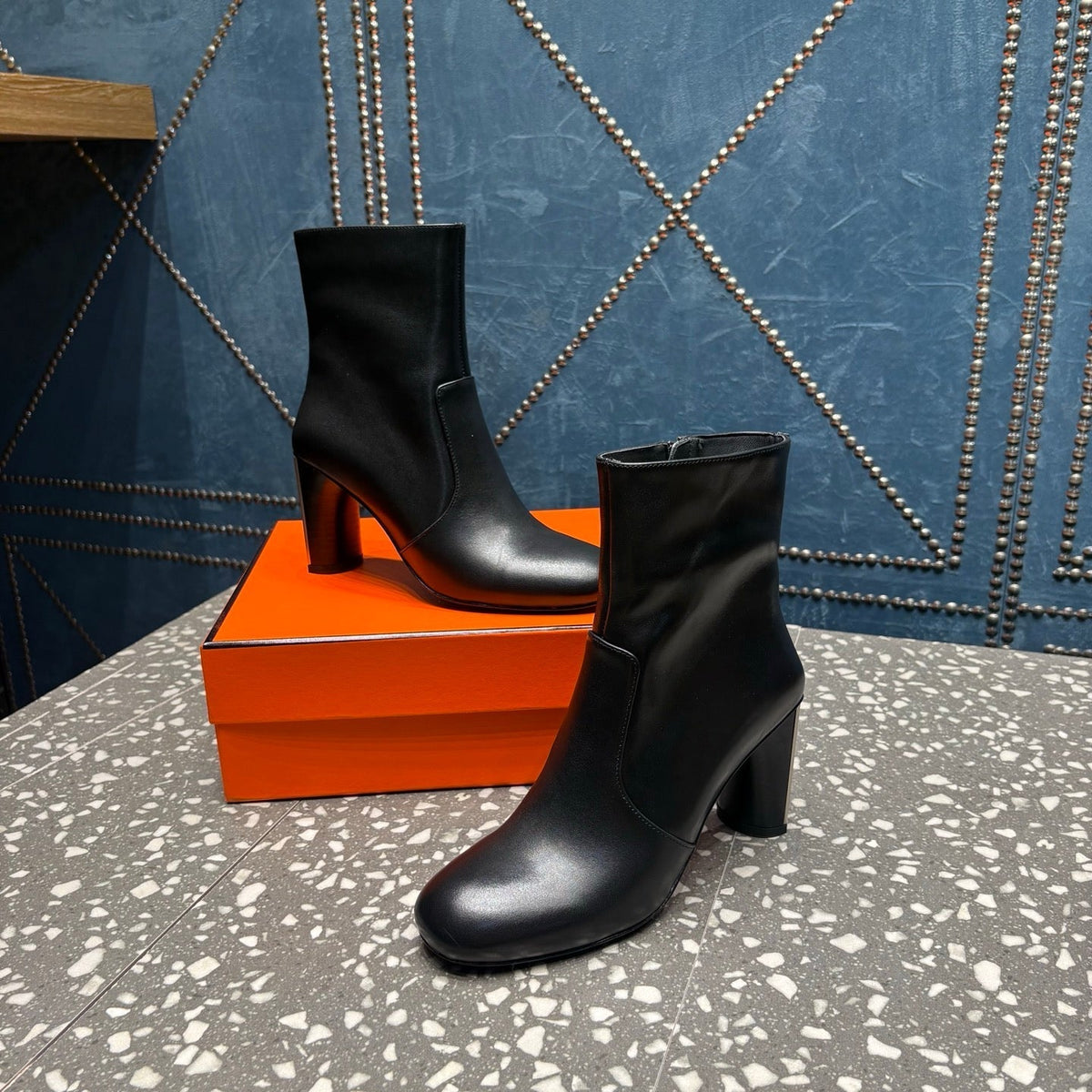 HM Lisa Ankle Boots 80mm Black Cowhide 531563