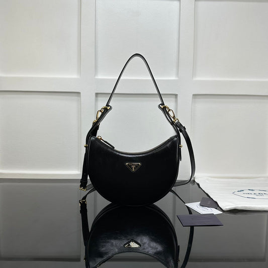 Prada 2026 Arque Shoulder Bag 22.5cm Patent Calfskin