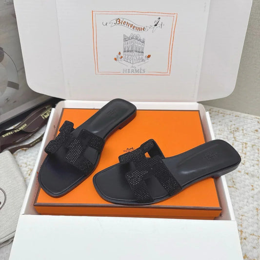HM 26ss Oran Sandals Black Rhinestone Cowhide 625241