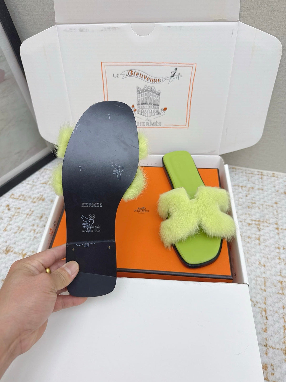 HM 25 Oran Green Colorful Fur Leather 732857