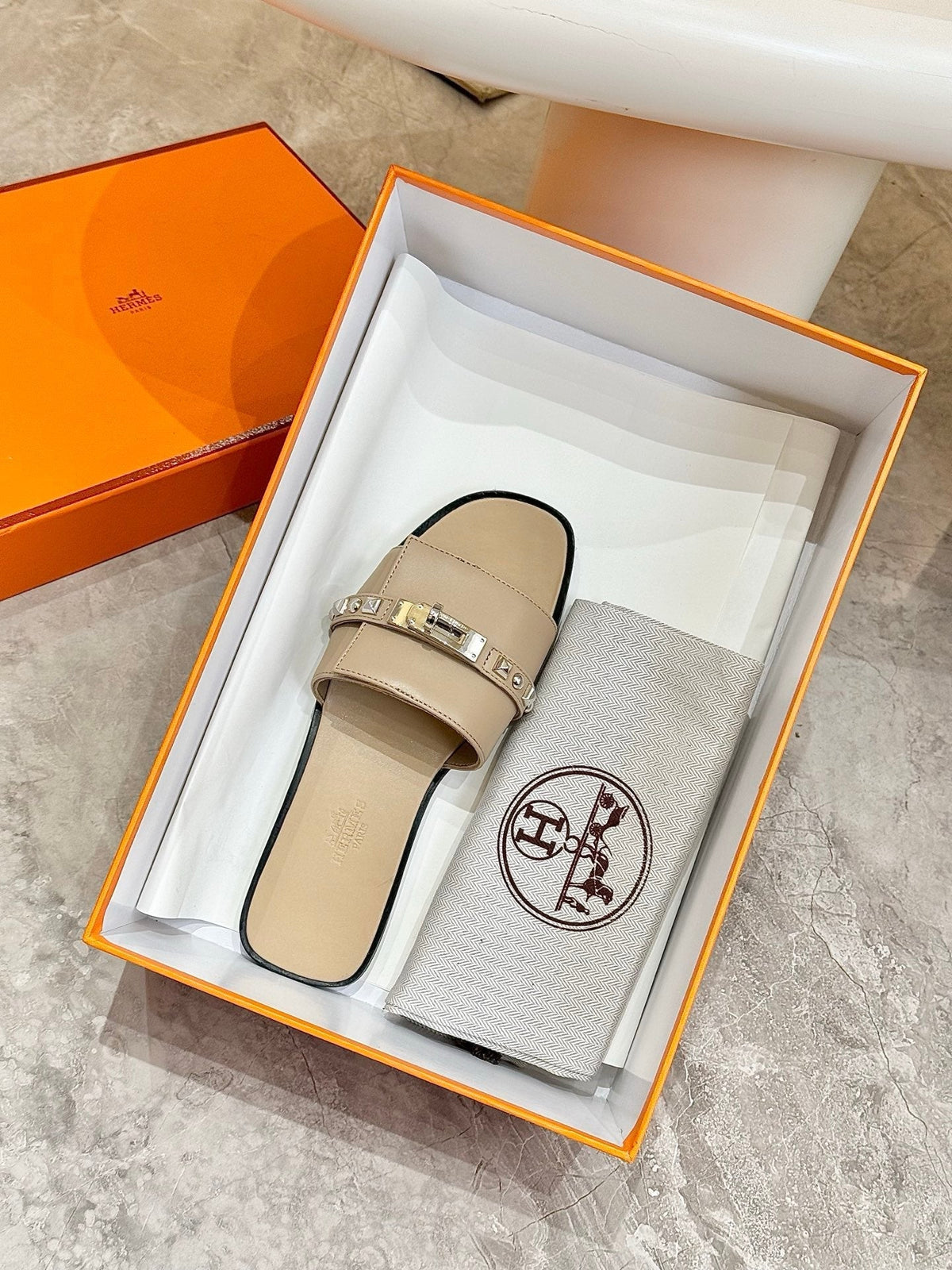HM 26s Giulia Sandal In Light Brown Calfskin Silver Hardware