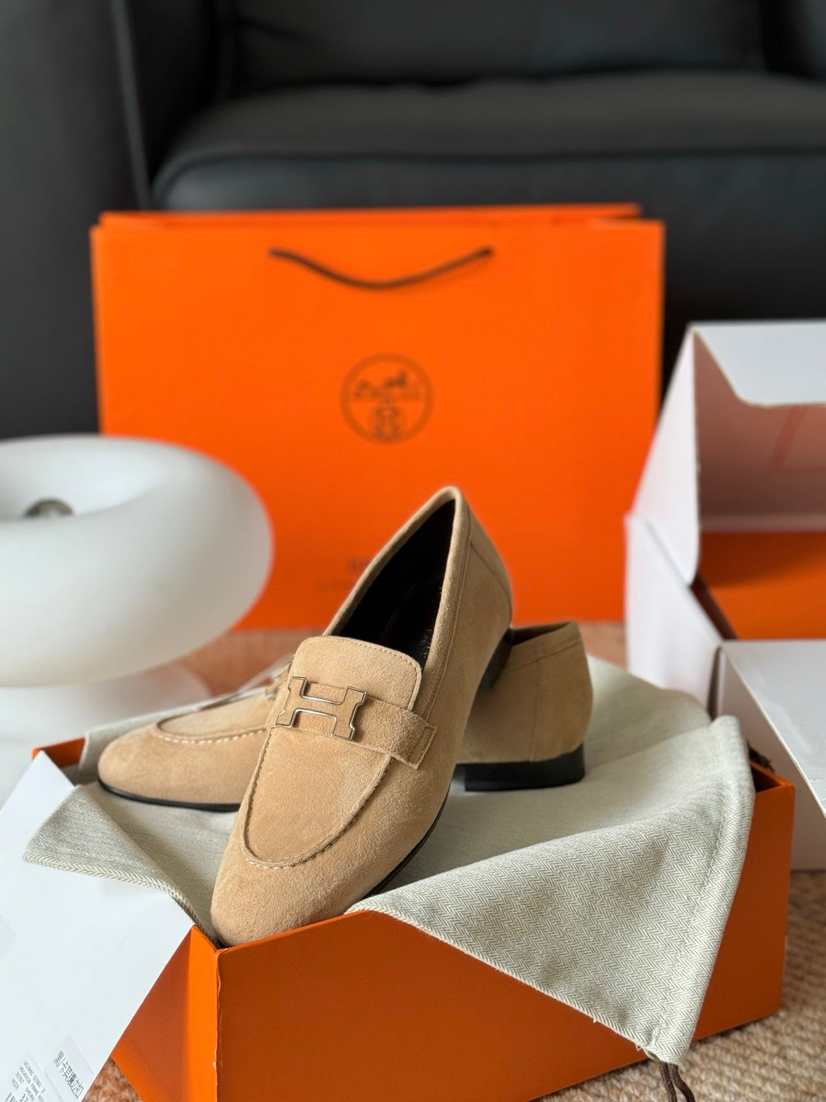HM Paris Loafers Beige Suede 581245
