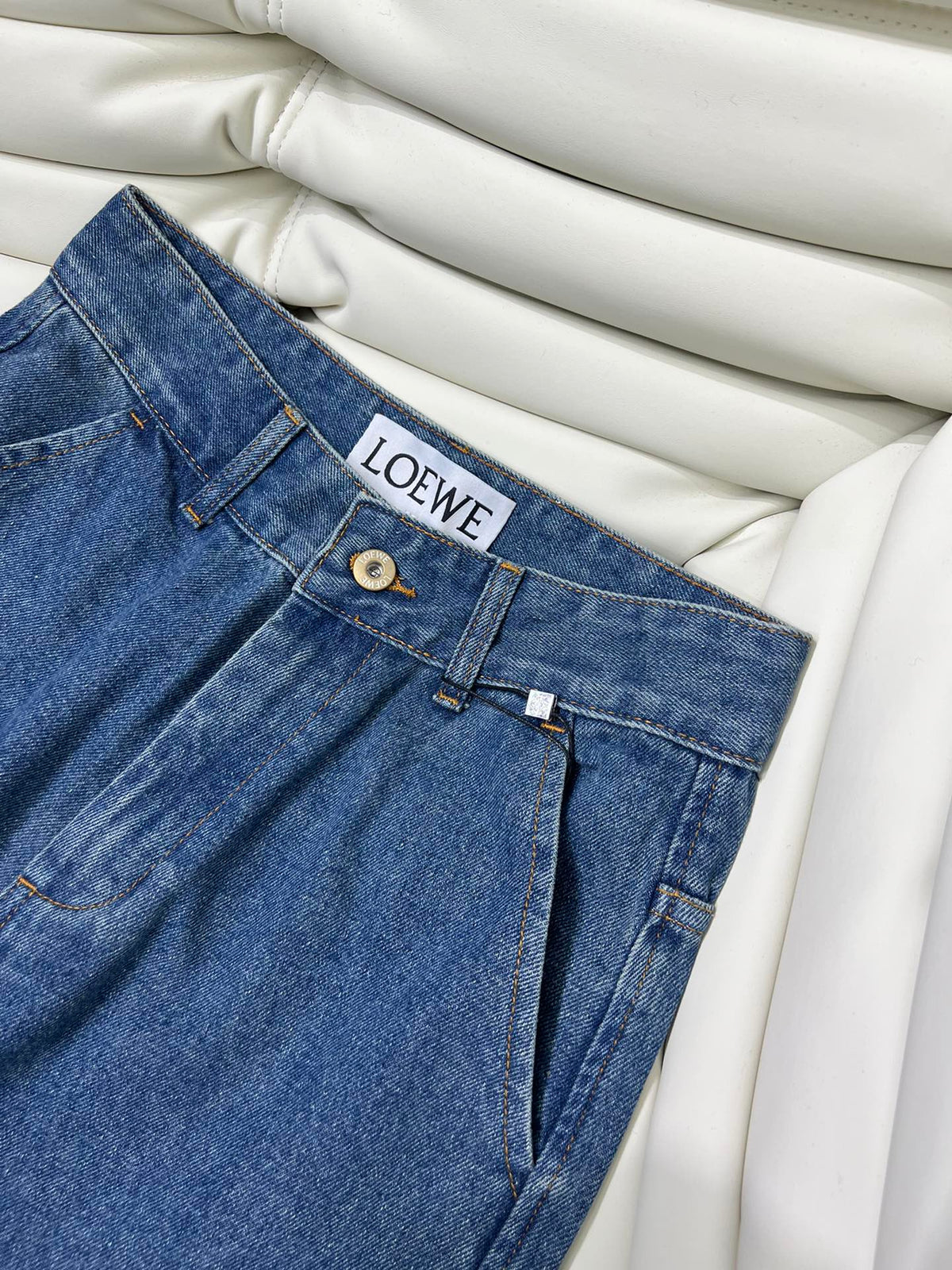 Loewe 26s Straight Leg Jeans Denim 407985
