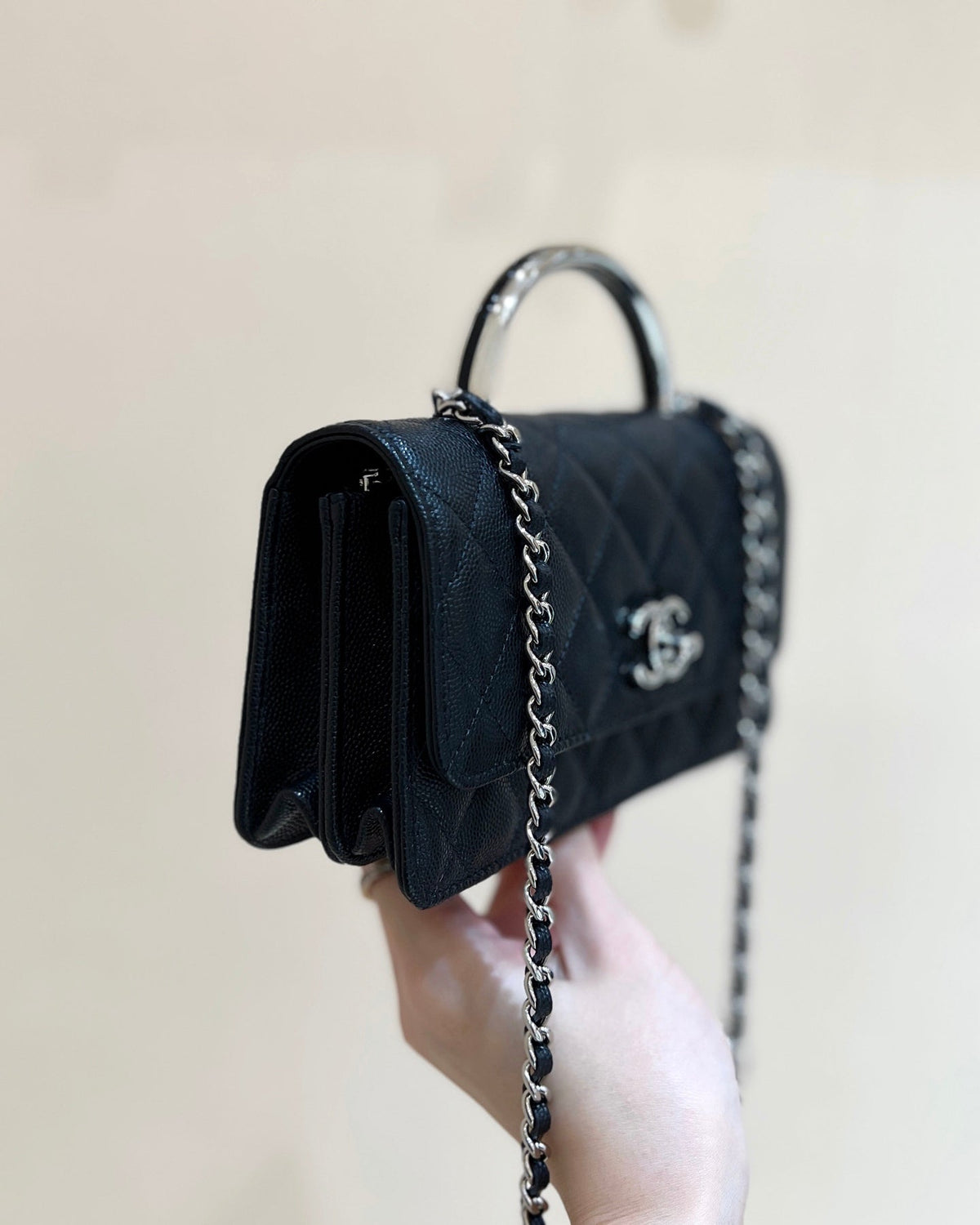 CC 25P Flap Bag Top Handle 18.5cm Black Grained Calfskin