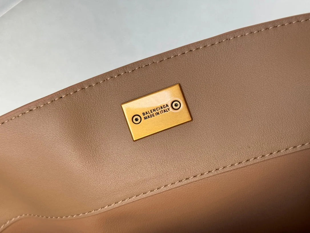 Balenciaga Medium Bag 35 Rich Brown Calfskin Gold Hardware