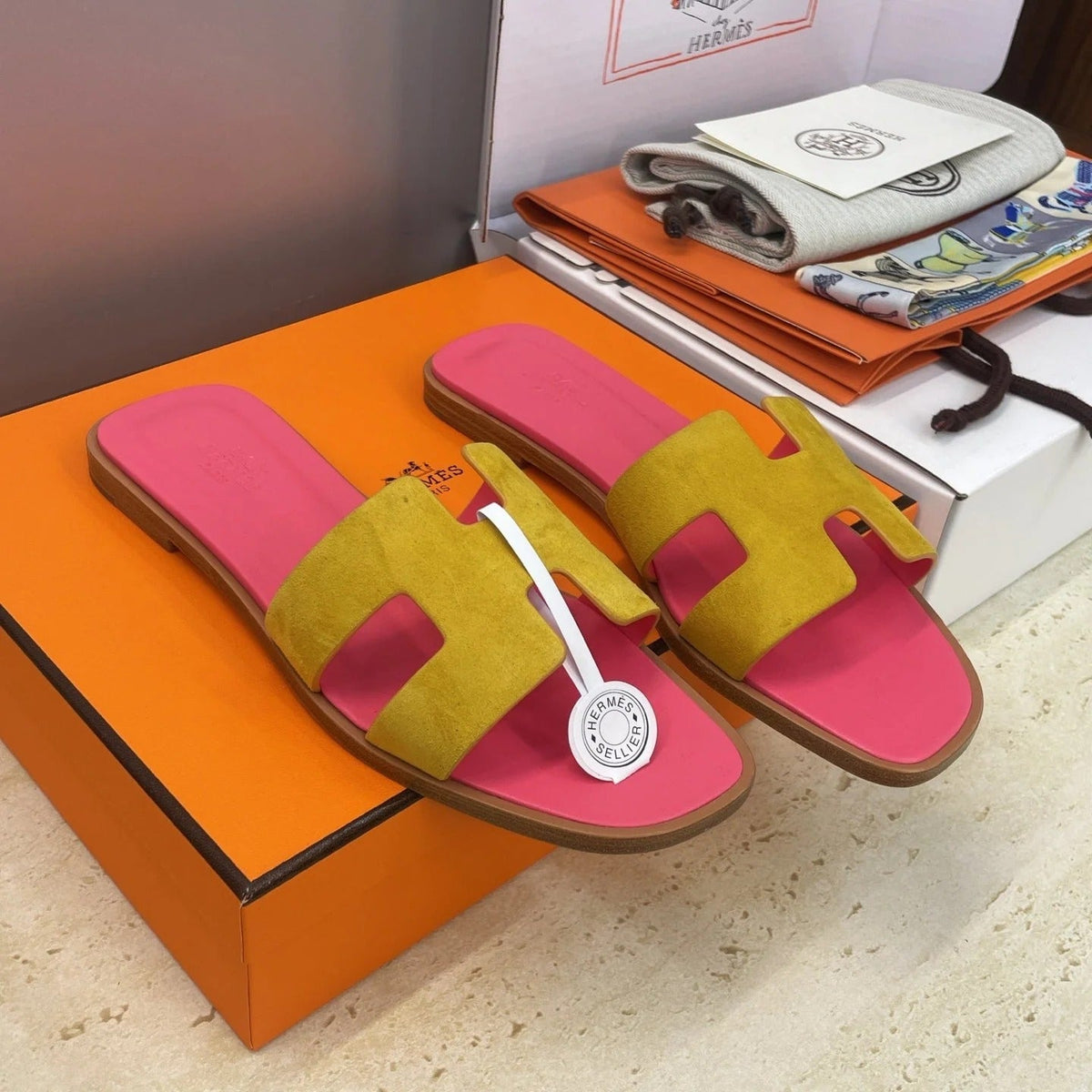 HM 26ss Oran Sandals Pink Yellow Suede Cowhide 607207