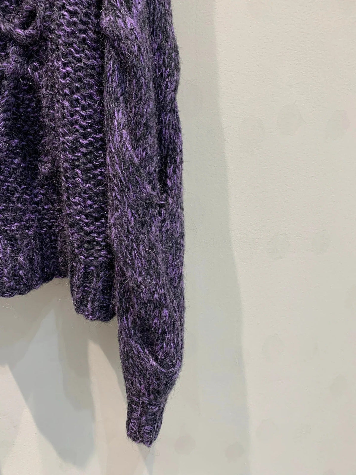 LOEWE SWEATER STYLE 220