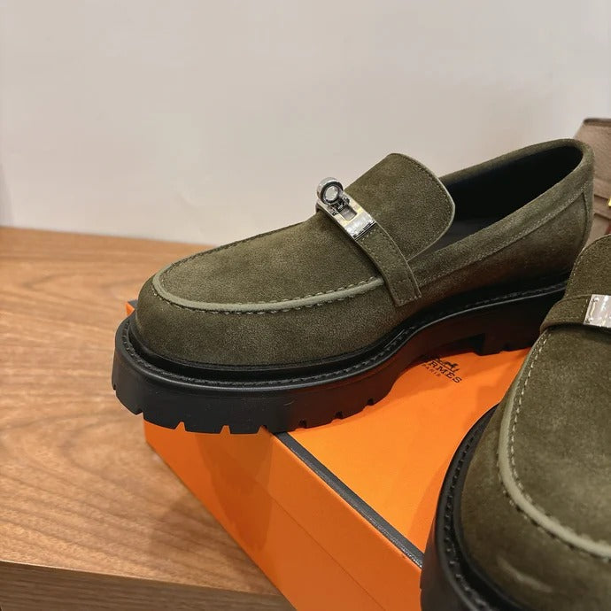 HM 26ss Loafers Olive Green Suede Sliver Buckle 638432