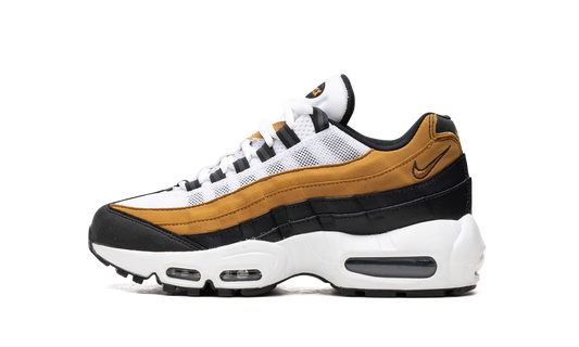 Nike Air Max 95 "Recraft" CJ3906 010